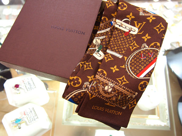 Louis Vuitton　ツイリー　スカーフ