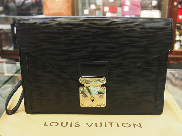 Louis Vuitton　エピ　セカンドバッグ　ブラック