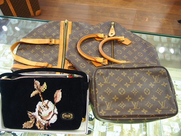 LOUIS VUITTON　バッグ　ポーチ　FEILER　ポーチ