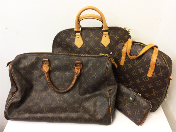 LOUIS VUITTON　モノグラム　バッグ／財布　4点