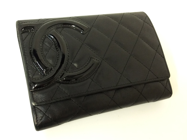 CHANEL　ウォレット　黒