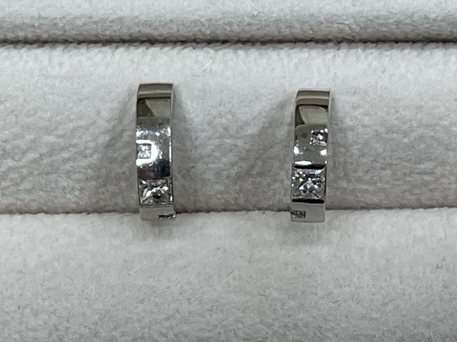 ピアス Pt900 5.0g ダイヤ 0.176ct/0.041ct/0.176ct/0.041ct