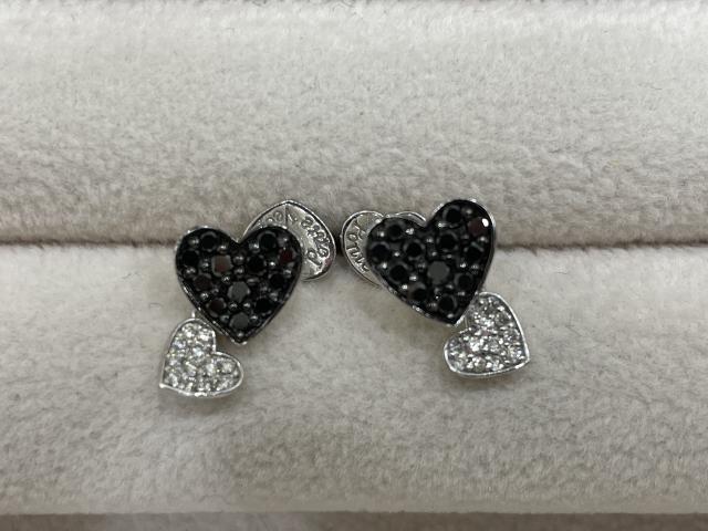 ポンテヴェキオ ピアス K18WG 4.1g ダイヤ 0.22ct/0.22ct 0.06ct/0.06ct