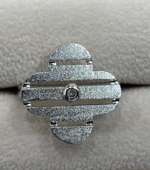 リング K18WG 7.1g ダイヤ 0.03ct クローバー