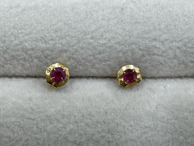 ピアス K18YG 0.2g ルビー