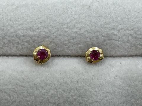 ピアス K18YG 0.2g ルビー