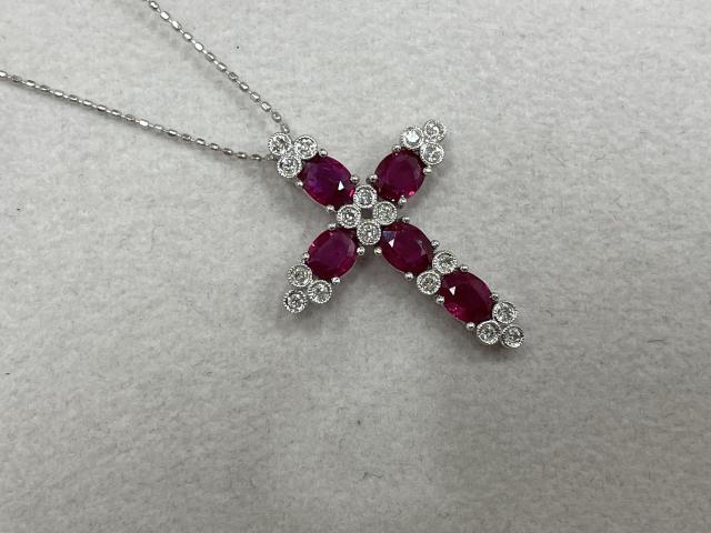 ネックレス K18WG 5.0g ルビー 1.60ctダイヤ 0.25ct
