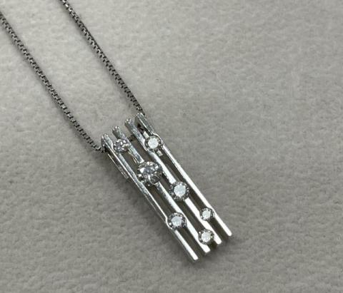 タサキ ネックレス K18WG 4.4g ダイヤ 0.30ct 7P