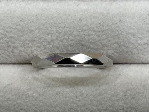 リング Pt900 5.0g ダイヤ 0.01ct ファセットカット 3P