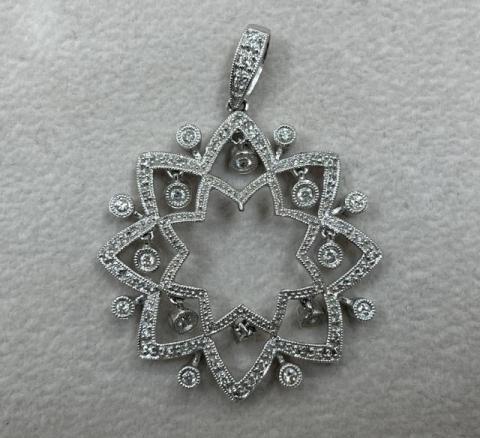 クイーンジュエリー ペンダントトップ K18WG 7.7g ダイヤ 0.51ct