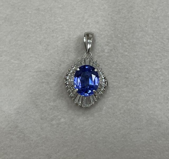 ペンダントトップ Pt900 7.0g タンザナイト 4.05ctダイヤ 0.65ct/0.33ct