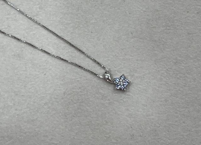 ネックレス K18WG 1.7g タンザナイトダイヤ 0.01ct