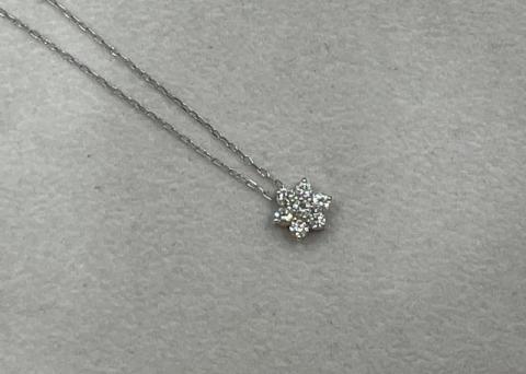 ネックレス K18WG 1.4g ダイヤ 0.30ct