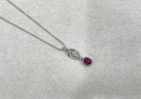 ネックレス K18WG 2.1g ルビーダイヤ 0.04ct