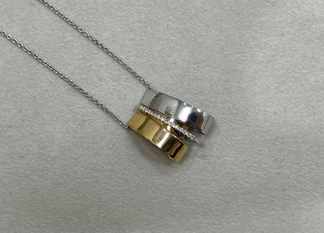 クイーン ネックレス K18YG/WG 9.7g ダイヤ 0.14ct