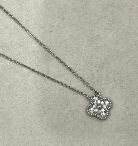 ヴァンクリーフ&アーペル ヴィンテージアルハンブラ ネックレス K18WG 5.8g ダイヤ