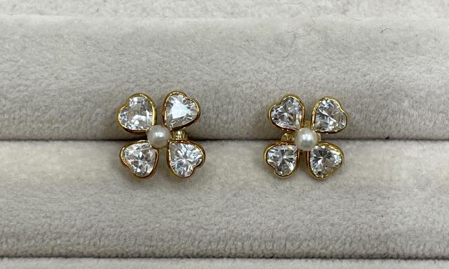 ピアス K18YG 3.1g パール CZ