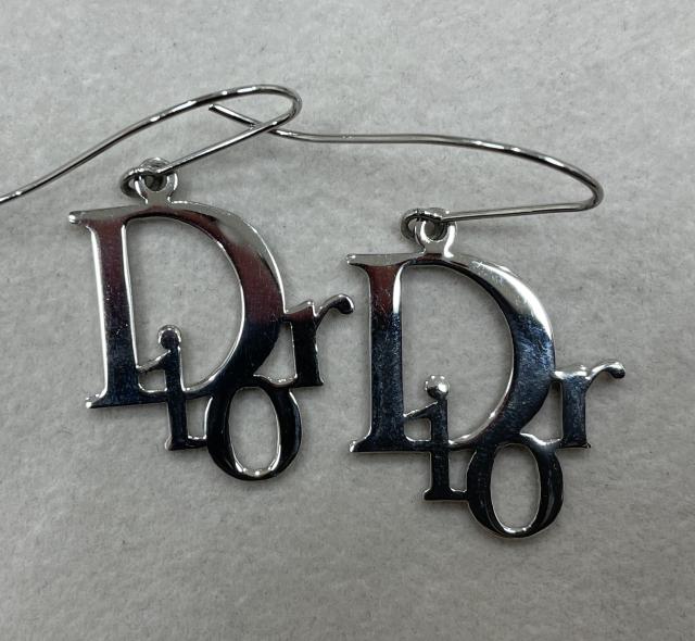 ディオール ピアス 合金