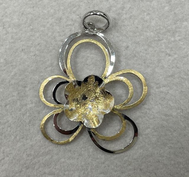 ペンダントトップ K18YG/WG 1.7g