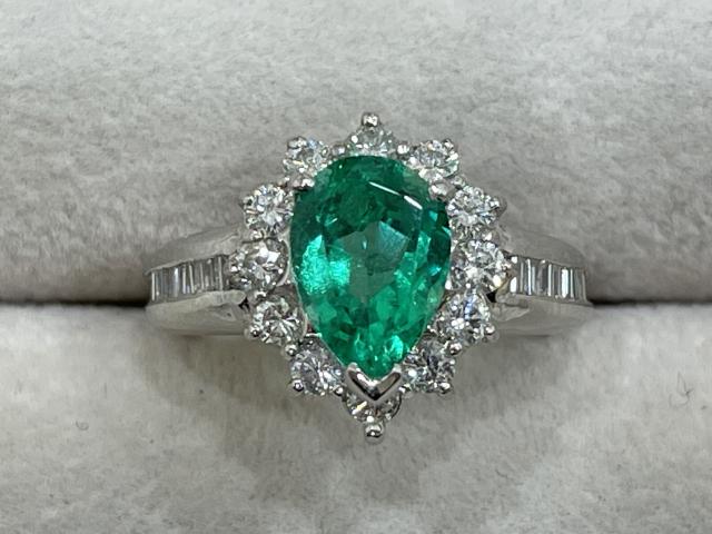 リング Pt900 8.6g エメラルド 1.58ct ダイヤ 0.68ct