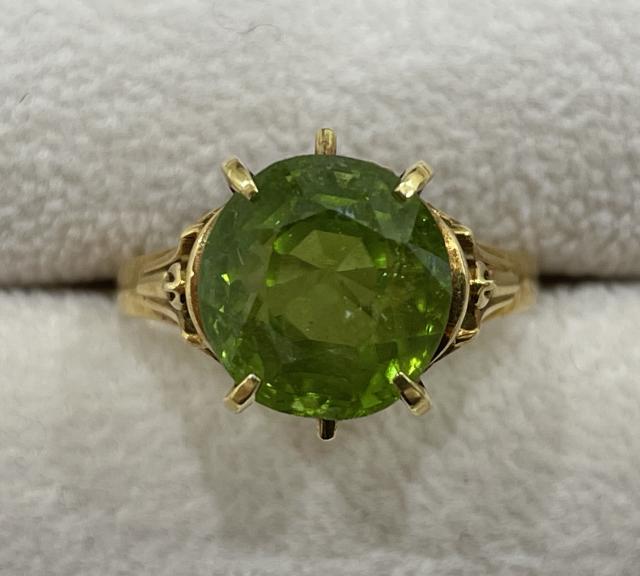 リング K18YG 3.9g ペリドット